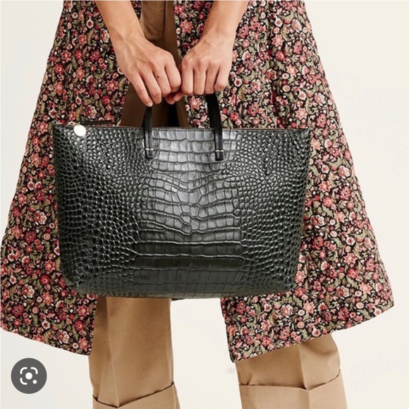 Clare V. Le zip sack, green croc - Picture 1 of 5